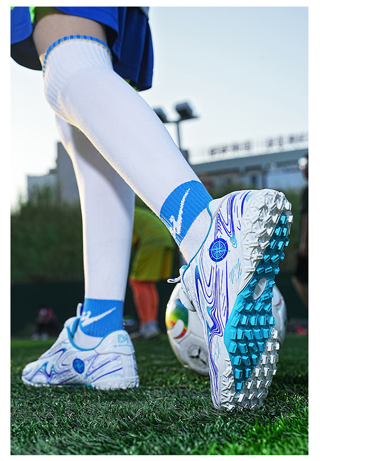 Voetbalschoenen Jongens en Meisjes TF Gebroken Nagels Basisschool- en Middelbare Schoolstudenten Professionele Speltraining Sneakers Offline Grensoverschrijdende Modellen_voghion.com