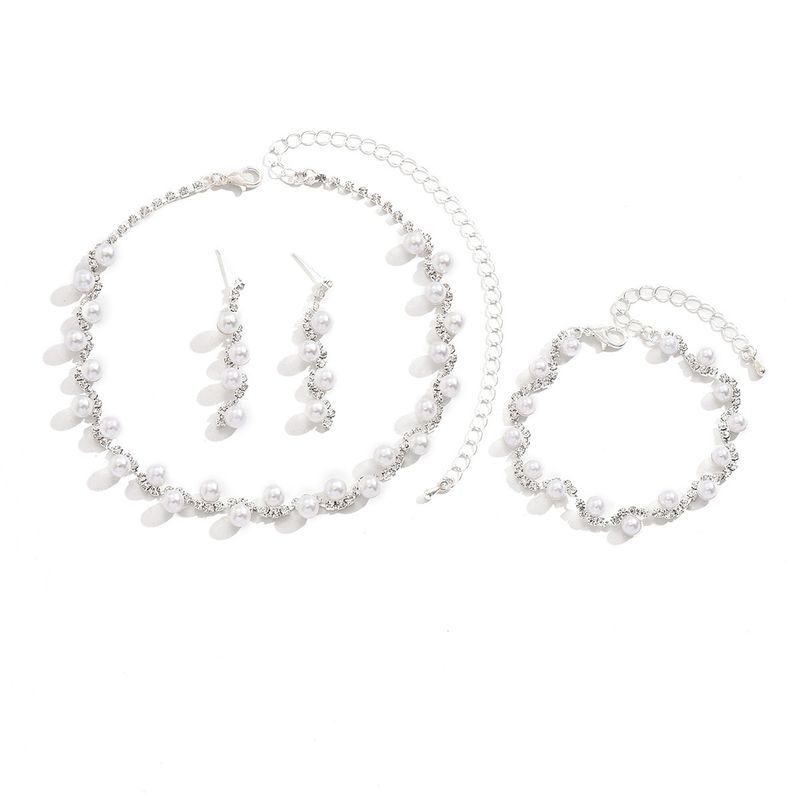 Damenschmuckset, modisches Temperament, schwarze Kristallkette, weibliche Nische, High-End-Design, Schlüsselbeinkette, trendiges Temperament, kurze Halskette_voghion.com
