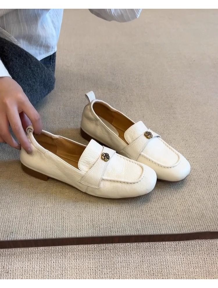 Schaffell-Version ~ Sanfte weiße elegante Slip-On flache Loafer Damen Square Toe Single Camellia kleine Lederschuhe_voghion.com