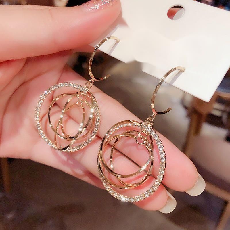 Zuid-Korea Dongdaemun Mode Veelzijdige Elegante Metalen Oorbellen Voor Vrouwen 2020 Nieuwe Stijl Persoonlijkheid Overdreven Oor_voghion.com