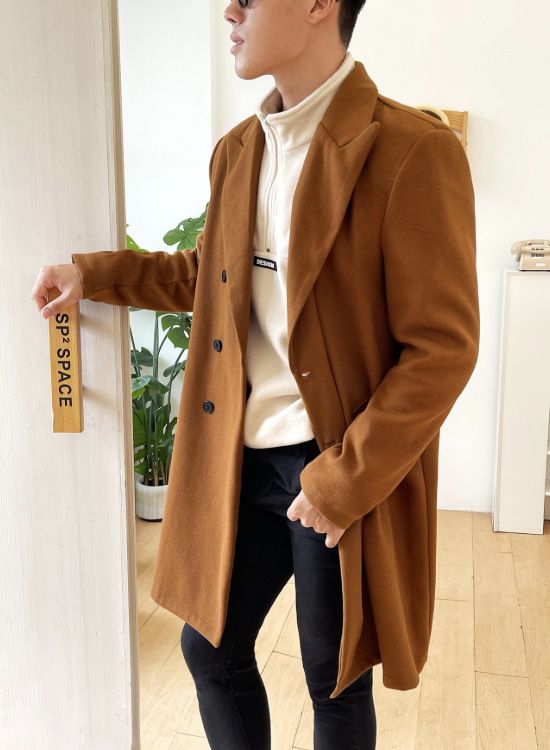 Cappotto doppiopetto di media lunghezza in lana, stile maschile, alla moda_voghion.com