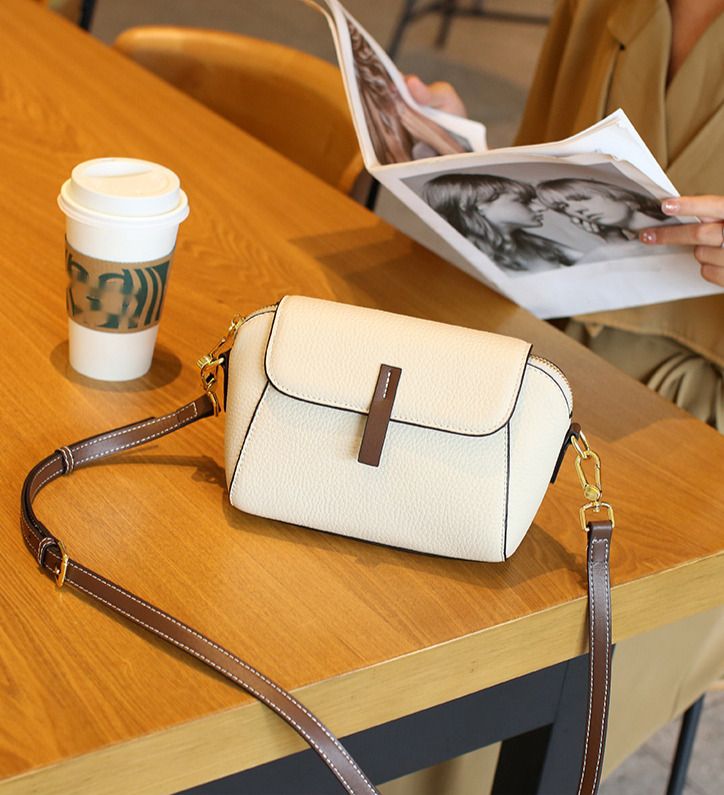 Head layer cowhide small leather women's 2024 new trend, summer shell Hundred shoulder crossbody bag_voghion.com