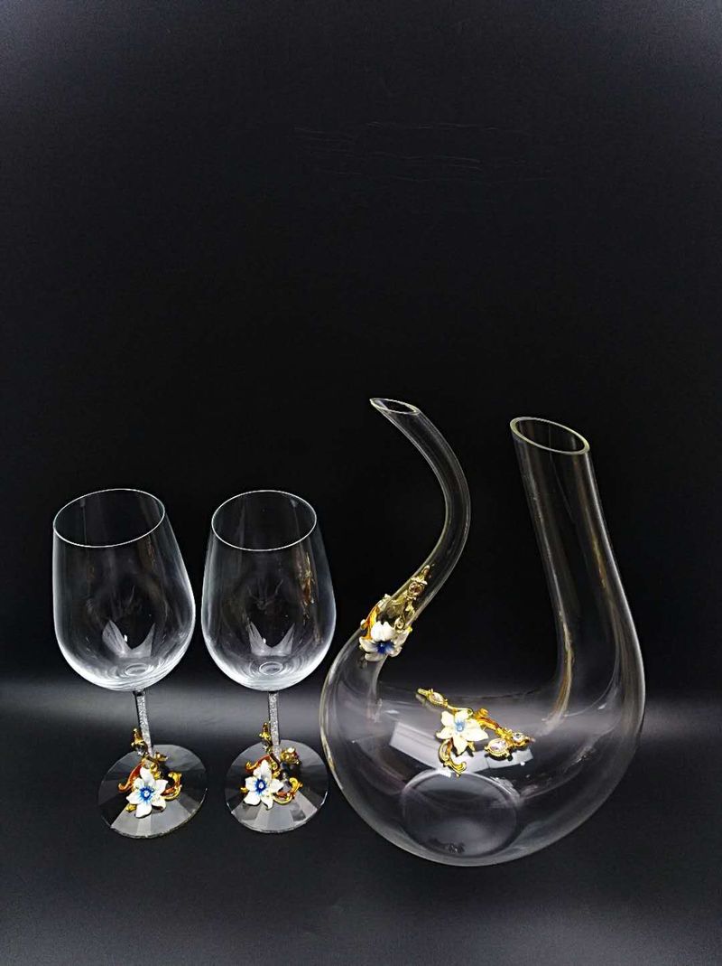 Creative Iris Enamel Red Wine Glass Crystal Glass Goblet Wine Glass Decanter Set_voghion.com