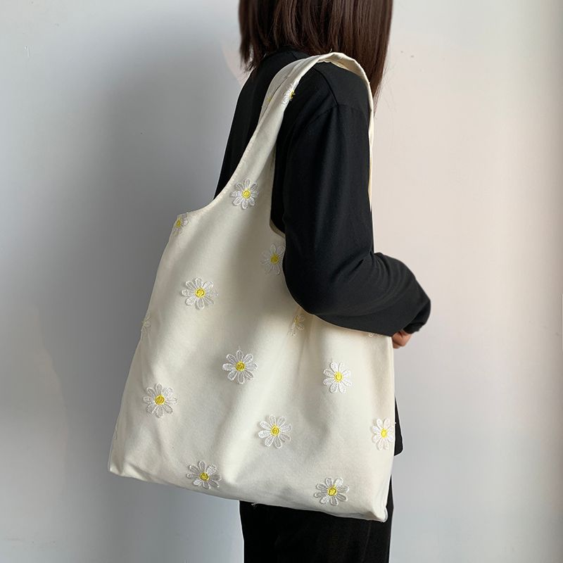 Borsa da viaggio in tela con piccola margherita ricamata, stile fresco e di grande capacità, in rete artistica per studenti_voghion.com