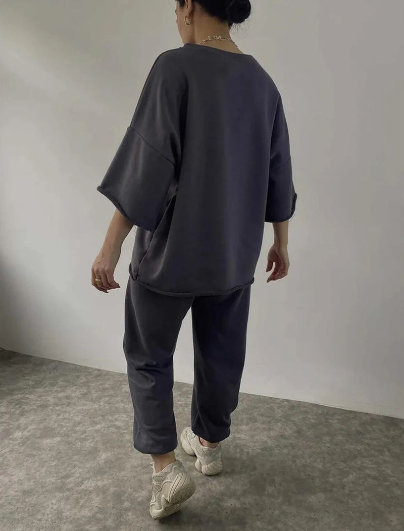 Zestaw Urban Edge Matching Set – bluzka z długim rękawem i okrągłym dekoltem oraz spodnie ze ściągaczem w stylu vintage (biały/beżowy/khaki/srebrny/ciemnoszary, S-XL)_voghion.com