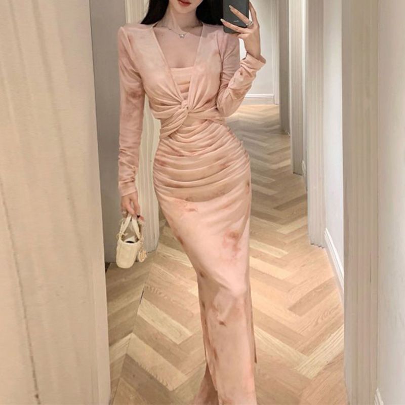 Primavera 2025 Nuovo abito chic francese Bellissimo + cardigan Design alla moda femminile Stile coreano Set due pezzi Ins_voghion.com