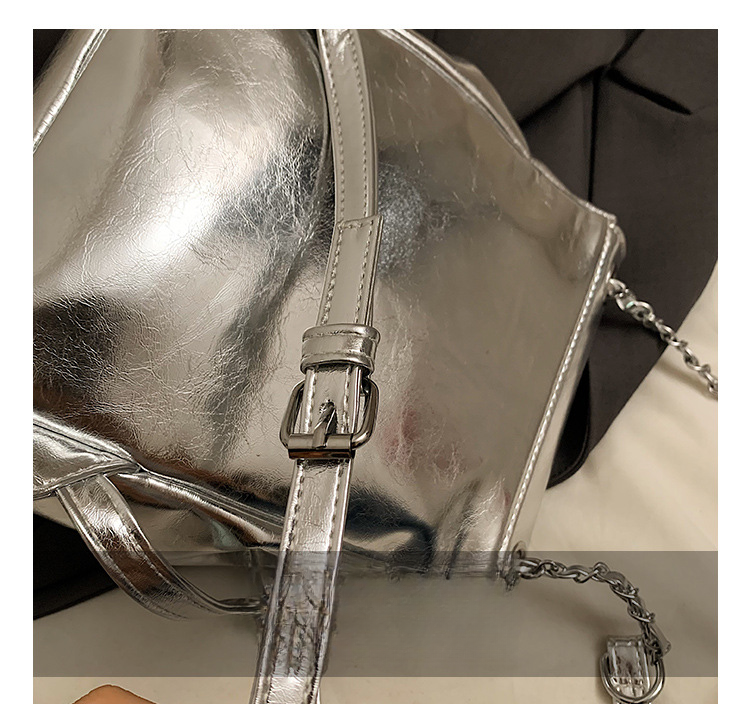Heart-shaped Design 2025 Spring And Summer New Multi-function Chain Backpack Fashion Travel Small Schoolbag Leisure Daily Versatile Minimalist_voghion.com