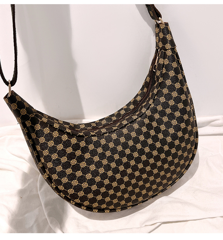 2023 New Sweet Versatile Underarm Bag Women's Bag Small Design Shoulder Bag Korean Underarm Bag Student Bag_voghion.com