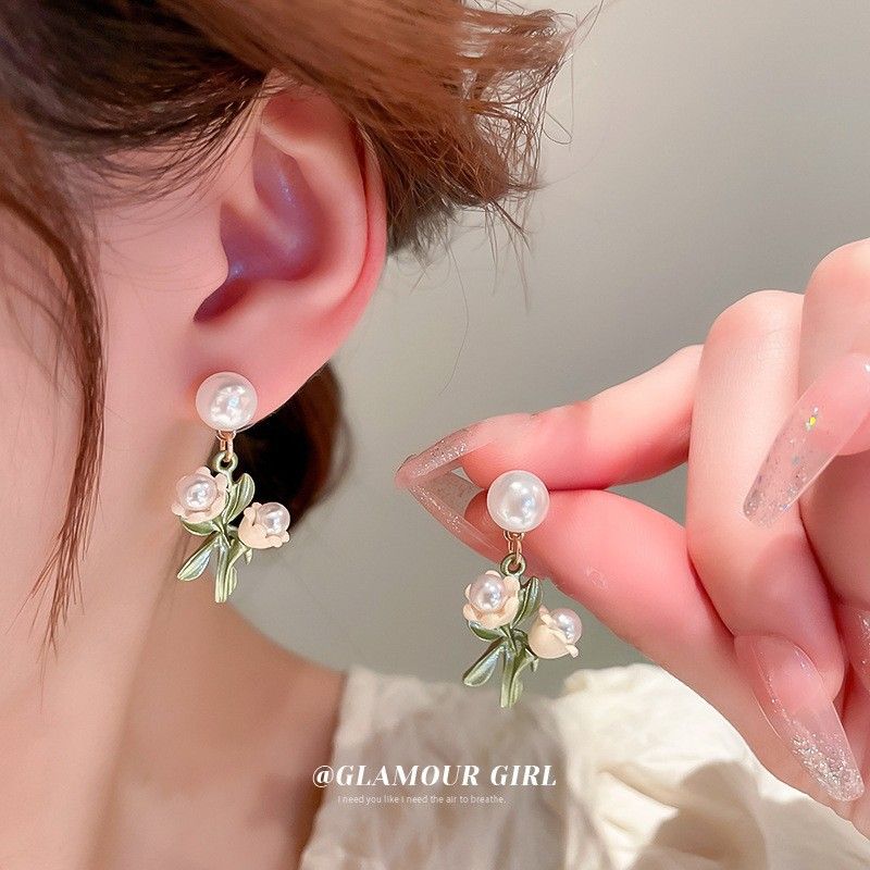 Mercato notturno di Silver Needle per donne, moda coreana, celebrità di Internet, streaming live, orecchini di lusso leggeri, gioielli_voghion.com