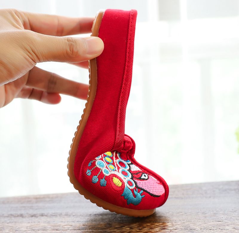 Hausschuhe Bestickte Stoffschuhe China-Chic Quintessence Gesichts-Make-up Blumige Damensandalen_voghion.com