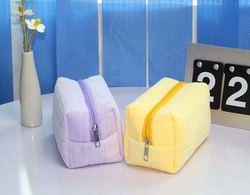 Pillow Pillow Bag Pillow Pencil Case ins Japanese Style High-value Women's Large Capacity Storage Stationery Box_voghion.com