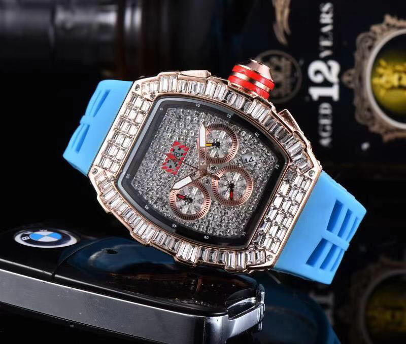 2023 Square Diamond Full Sky Star Biznesowy męski wielofunkcyjny kalendarz Six Pin Running Second Quartz Watch_voghion.com