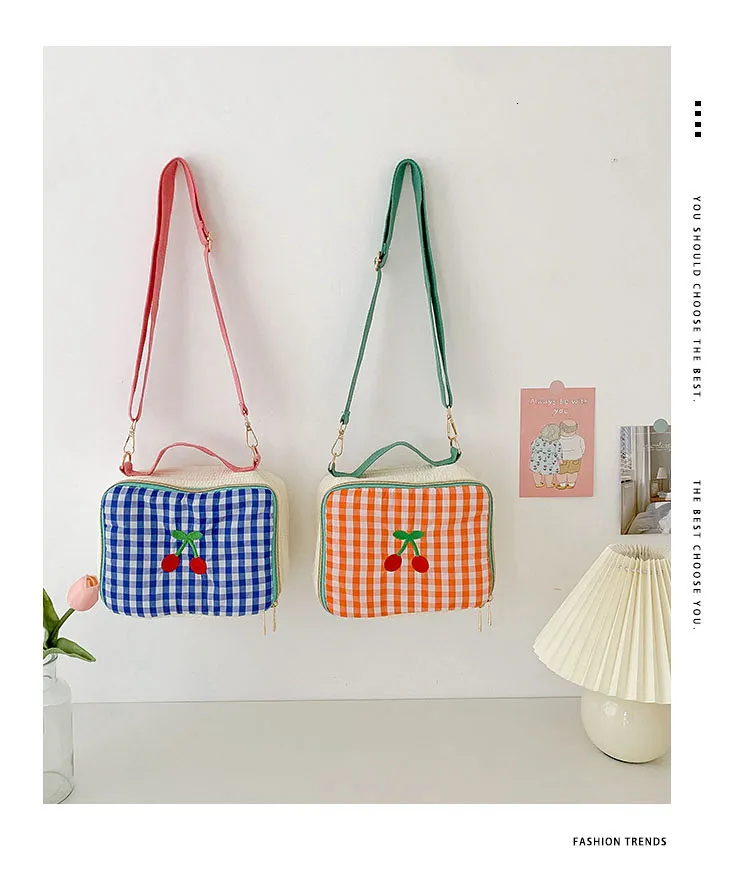 Backpacks Korea Children Crossbody Bag Plaid Parent child Girl s Handbag Light Cotton Kids Shoulder Lunch Box 221203_voghion.com