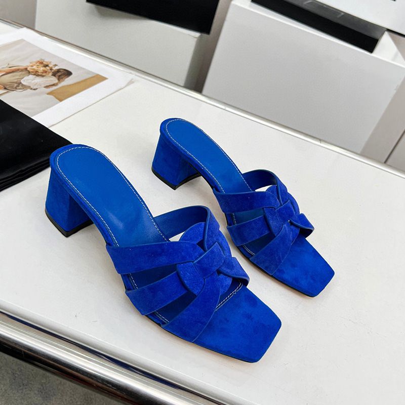 Sommer Große Größe Flache Quadratische Zehen Lässig Hohl Strand Hausschuhe Damen Slides Sandalen_voghion.com