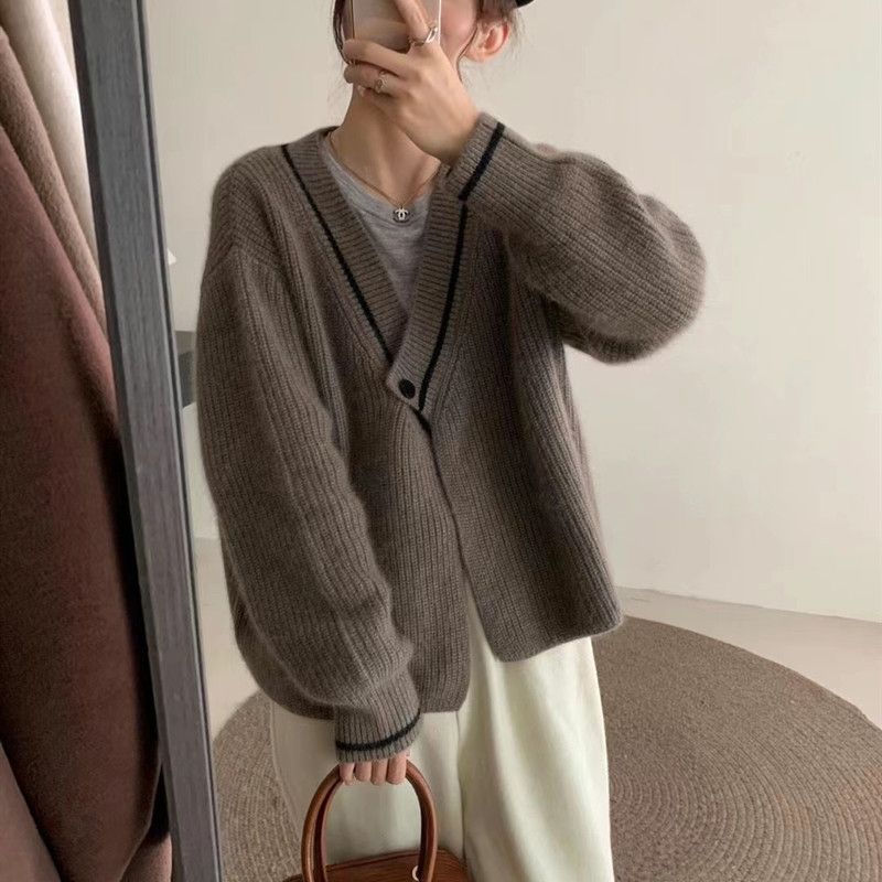 2024 Corée du Sud Dongdaemun Automne/Hiver Nouveau Style Élégant Mince Design Épissage Col En V Tricoté Cardigan_voghion.com