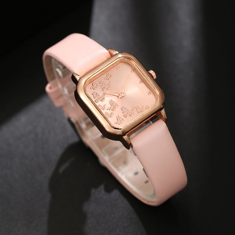 Set di gioielli e orologio da donna vintage a forma di farfalla - Orologio al quarzo con quadrante quadrato, cinturino in pelle e bracciale in perle_voghion.com