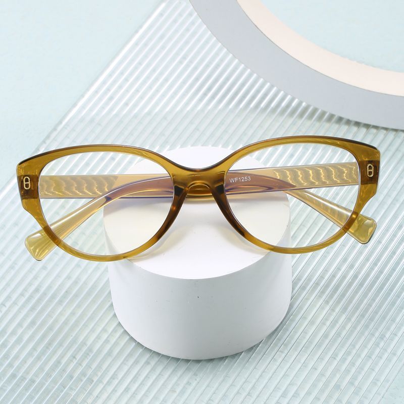Women's Lightweight Oversized Sports Sunglasses_voghion.com