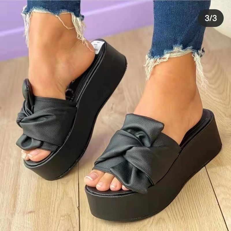 Large Size Solid Color Sponge Cake Bow Shaped Flip Flops Women With Thick Soles And Beach Sandals For External Wear_voghion.com