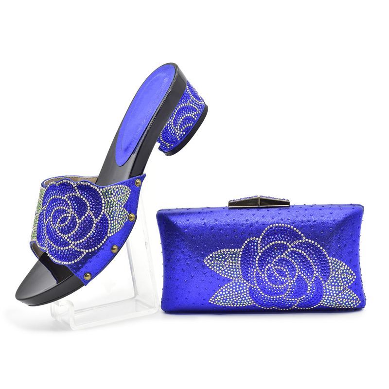 Sandali alla moda casual con tacco alto, modello a rombi con file di rose, testa rotonda, tutto in uno, con borsa_voghion.com