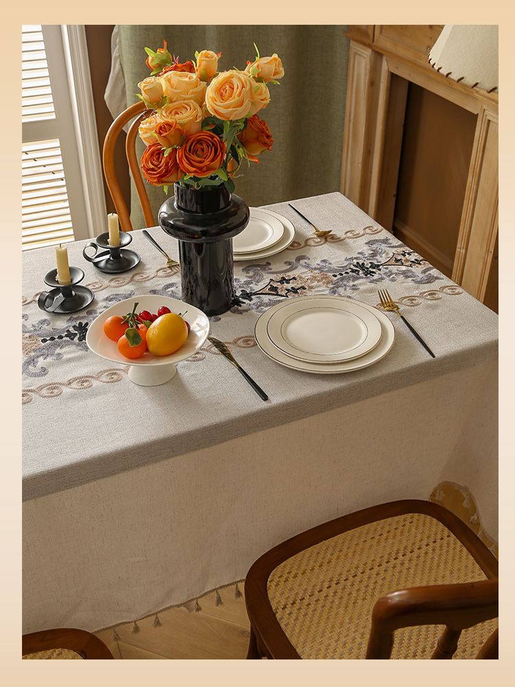 Vintage Baroque Floral Embroidered Tablecloth – Premium Linen Rectangular Table Cover For Dining & Coffee Table – Elegant White & Beige_voghion.com