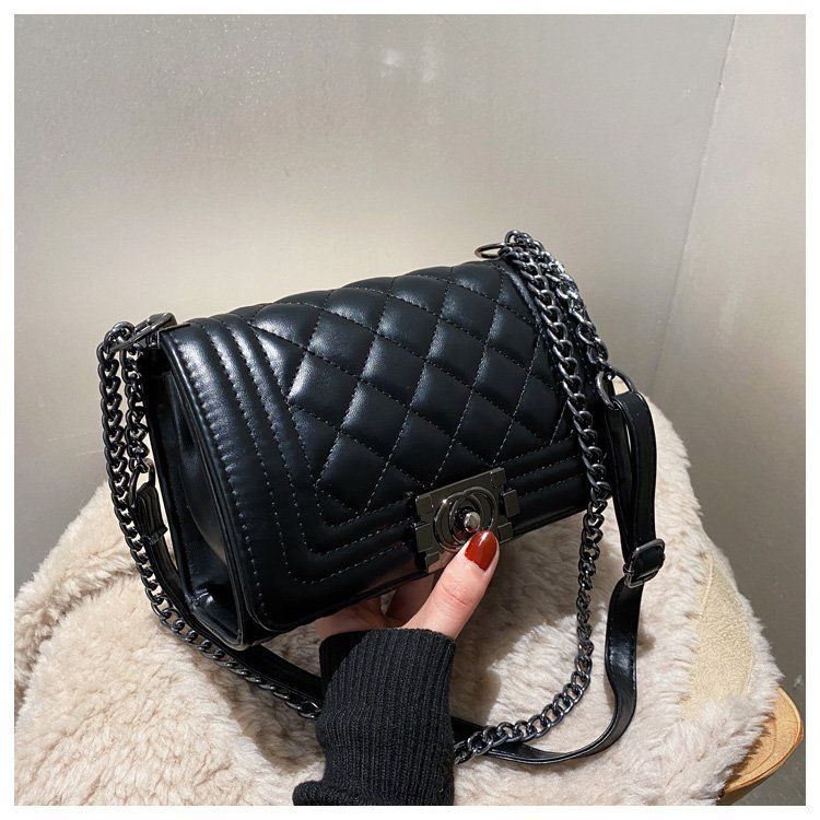Modieuze gewatteerde schoudertas met kettingriem - Kleine crossbodytas Trendy vierkante portemonnee met slotsluiting, casual chique stijl voor dagelijks gebruik_voghion.com