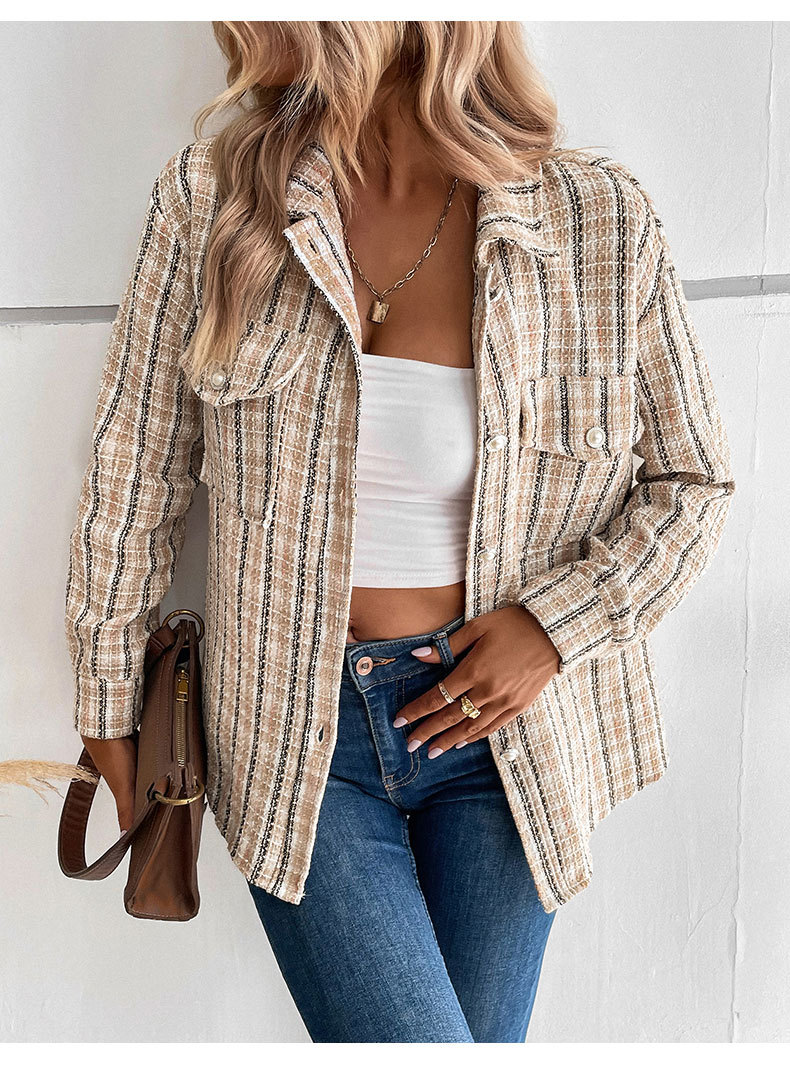 Women's fashion plaid shirt outside to match women_voghion.com