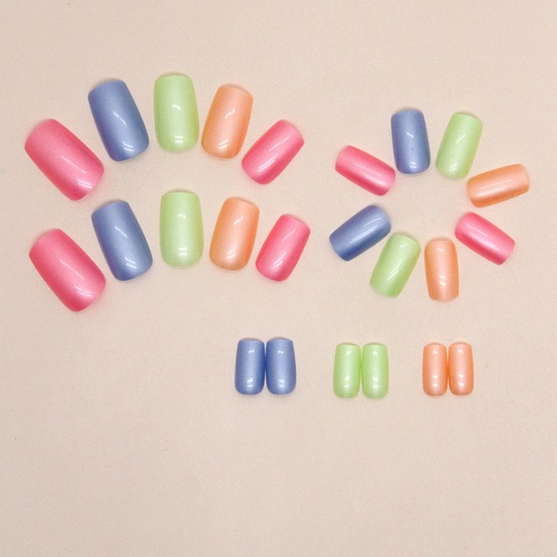 Mittellange europäische quadratische Regenbogen-Aurora-Nagelkunst-Nischen-Instagram-Stil, einfarbig, vielseitig tragbar_voghion.com