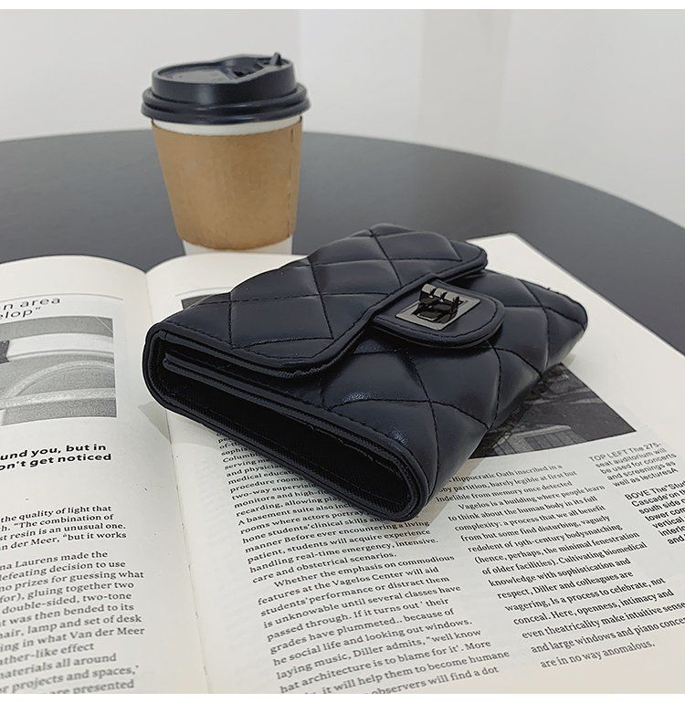 Xiaoxiangfeng Wallet Short Women 2024 New Internet Celebrity Wallet Fashion Student Multi Card Soft Leather Lingge Zero Wallet_voghion.com