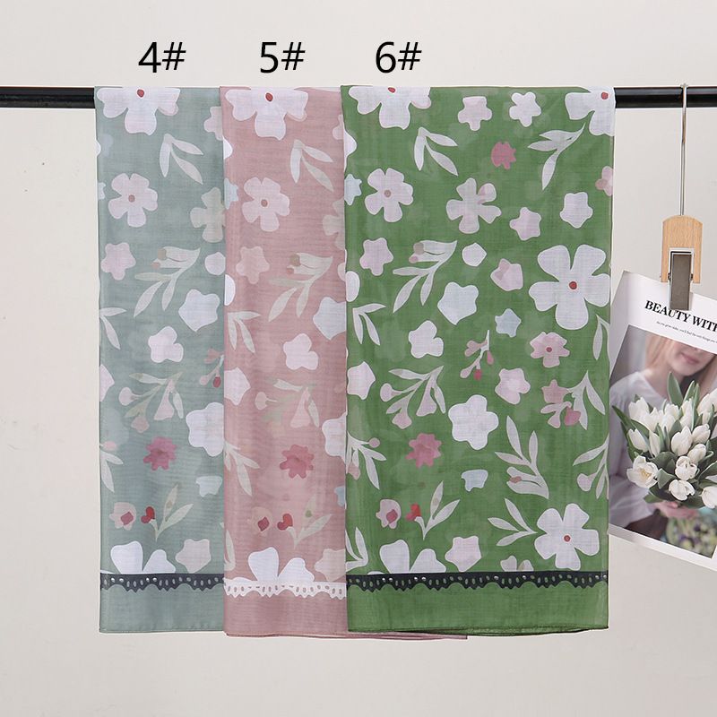 Muslimsk hodeskjerf Blomstertrykk stor størrelse 110 kvadratisk skjerf kvinnelig sørøstasiatisk populært malaysisk hodeskjerf for kvinner_voghion.com