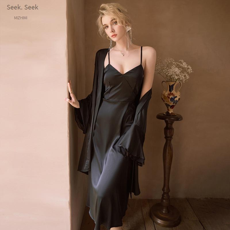 Sexy Nachtwäsche Bequemer, einfacher Pyjama aus Eisseide, Sling-Nachthemd mit Schnürung, äußere Robe, weiblicher Heimkleidungsanzug_voghion.com