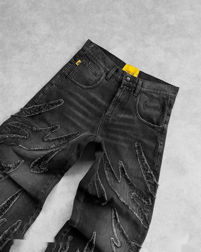 Y2K Retro Denim Jeans – Baggy Hip-Hop-Hose mit Stickerei & Patchwork für Streetwear-Ästhetik_voghion.com