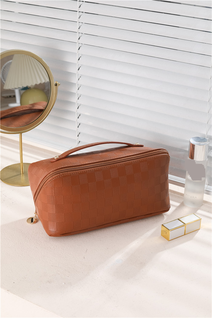Women's Bags New Checkerboard Cosmetic Storage Bag Pillow Cosmetic Bag Portable High Value Travel Cosmetic Bag Large Capacity_voghion.com
