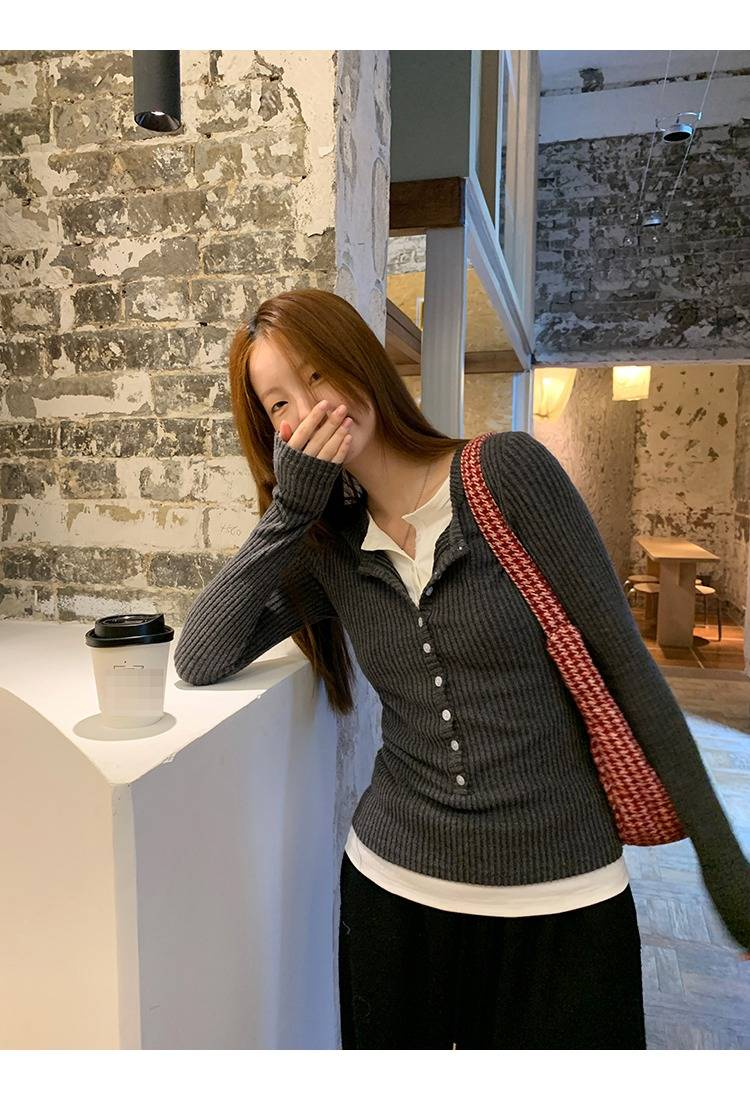 Super Beautiful For Women Autumn 2025 New Trendy Two-Piece Top Gray Knitted Sweater_voghion.com