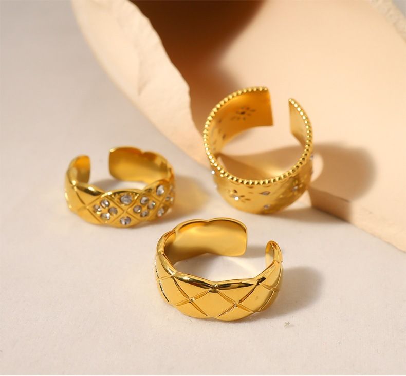 Women's Jewelry French Retro Palace Style Carved Ring Hollow Design Titanium Steel Non Fading Ring Female High End_voghion.com