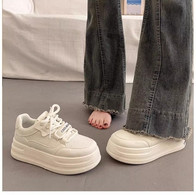 Sneakers da donna bianche con suola spessa di alta qualità, scarpe con plateau rialzate di nicchia_voghion.com