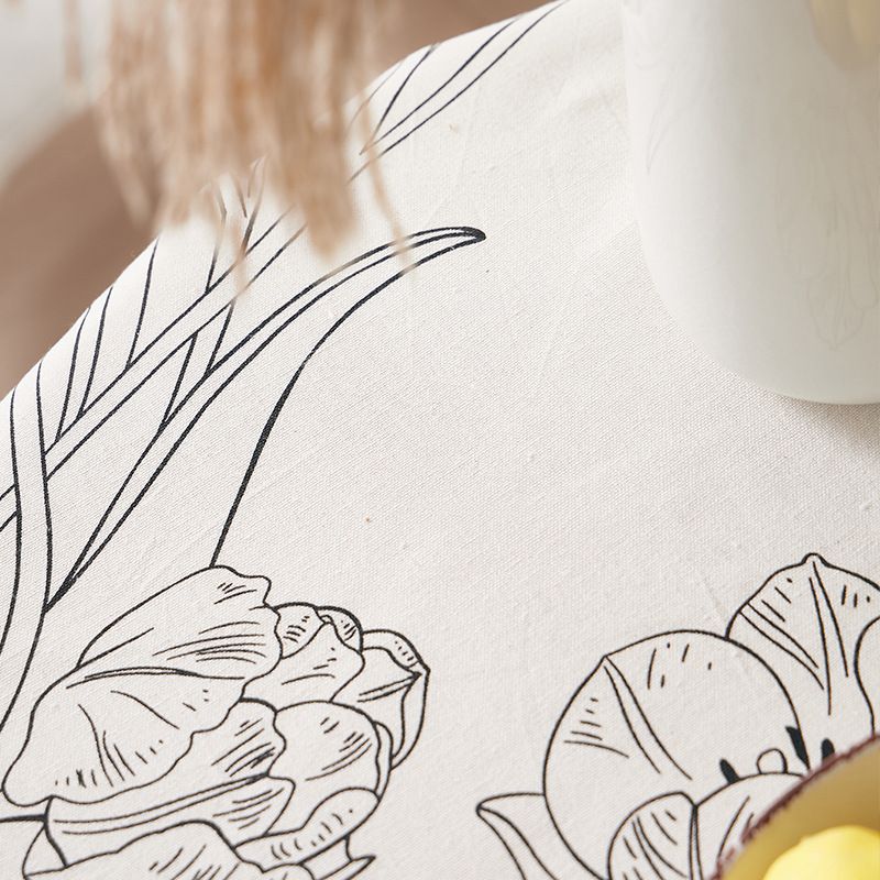 Tulip Print Poly-Cotton Tablecloth – Stylish & Durable Cover For Dining Table, Coffee Table, Or Kitchen Counter | Heat-Resistant & Anti-Slip_voghion.com