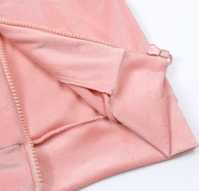 Tuta in velluto per bambini - Due pezzi ispirati a Parigi con logo in silicone, outfit unisex alla moda_voghion.com