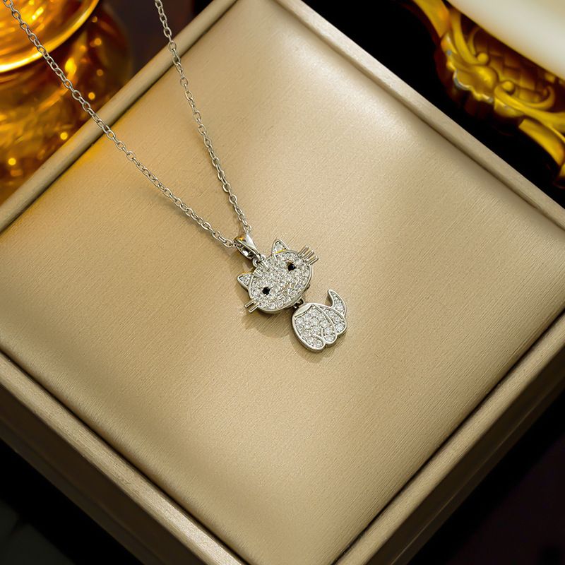 Feminino Zircão Balançando Lucky Cat Live com Pequeno Multidão Design Luz Luxo Completo Diamante Galvanizado Pingente de Ouro_voghion.com