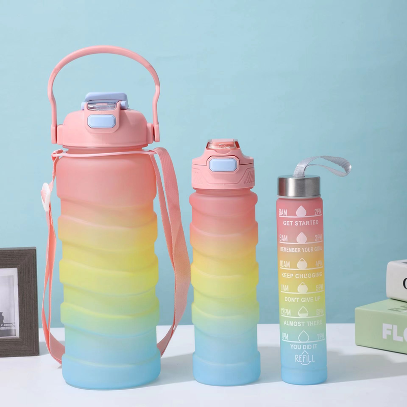 Plastična skodelica z gradientom velike zmogljivosti Tridelni komplet Ustvarjalna skodelica z navojem iz slame Zunanja priročna prenosna skodelica za vodo z velikim trebuhom_voghion.com