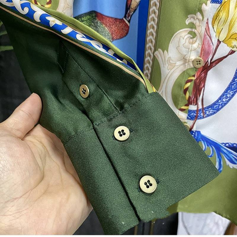 Camicia in twill di seta con stampa animalier – Collo a revers aperto sul davanti (S-XXXL)_voghion.com