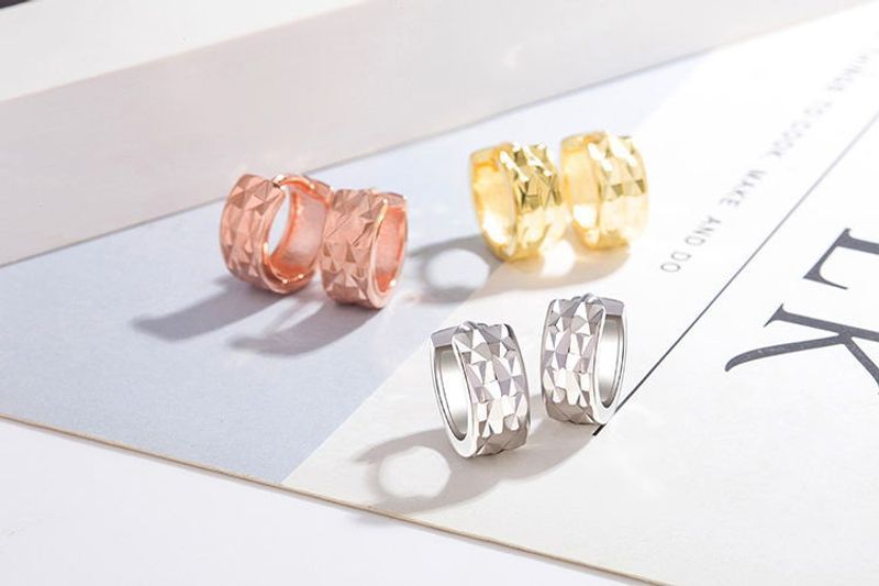 Orecchini unisex alla moda, convessi, lucidi, larghi, con taglio pendolare_voghion.com