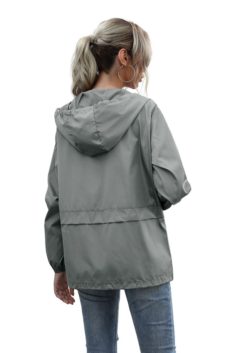 Chaqueta impermeable ligera con capucha y cremallera para mujer para senderismo al aire libre, disponible en stock_voghion.com