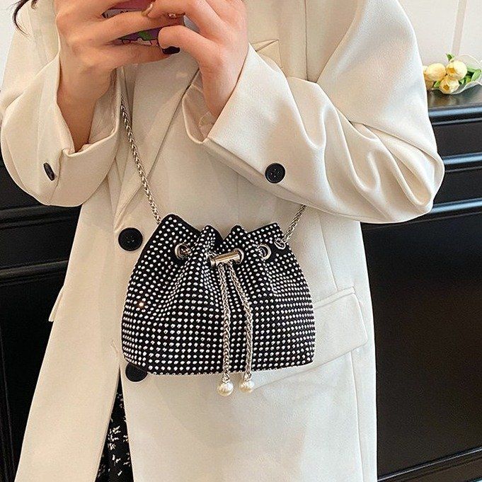 Nuova mini borsa a secchiello con diamanti, alta moda, da donna, con tracolla a catena Niche Ins_voghion.com