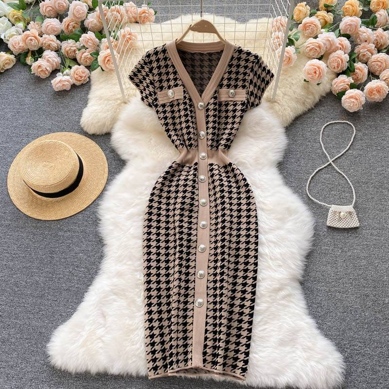 Abbigliamento da donna Abito in maglia retrò pied de poule con vita temperamento estivo scollo a V abbottonato vestibilità attillata gonna media e lunga sui fianchi_voghion.com