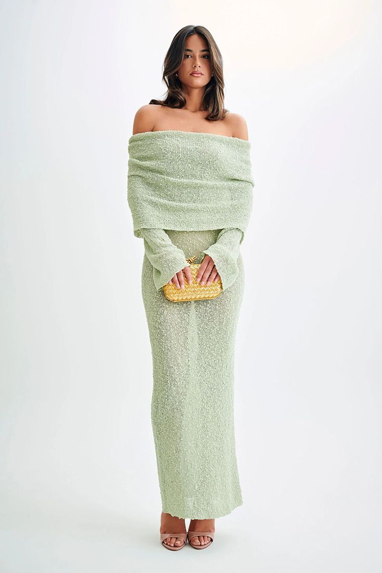 Copricostume estivo sexy con spalle scoperte e scollo a V, abito lungo in maglia aderente_voghion.com