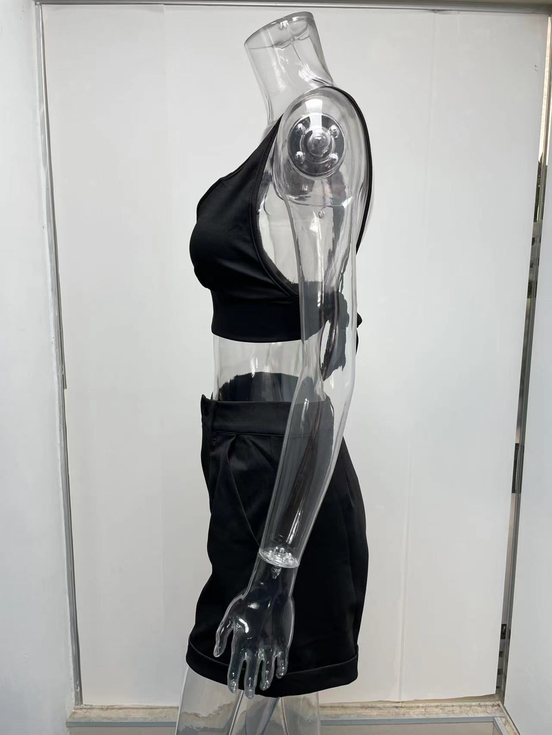 Completo due pezzi da donna in tinta unita con top a tubino e pantaloncini a vita alta_voghion.com