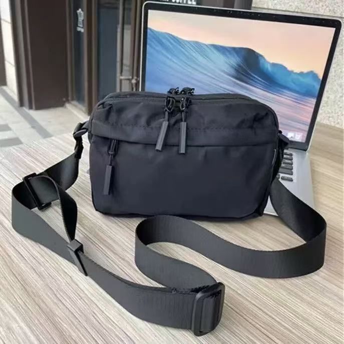 Borsa a tracolla casual mini quadrata impermeabile con tasche multiple, autunno/inverno 2025, nuova_voghion.com