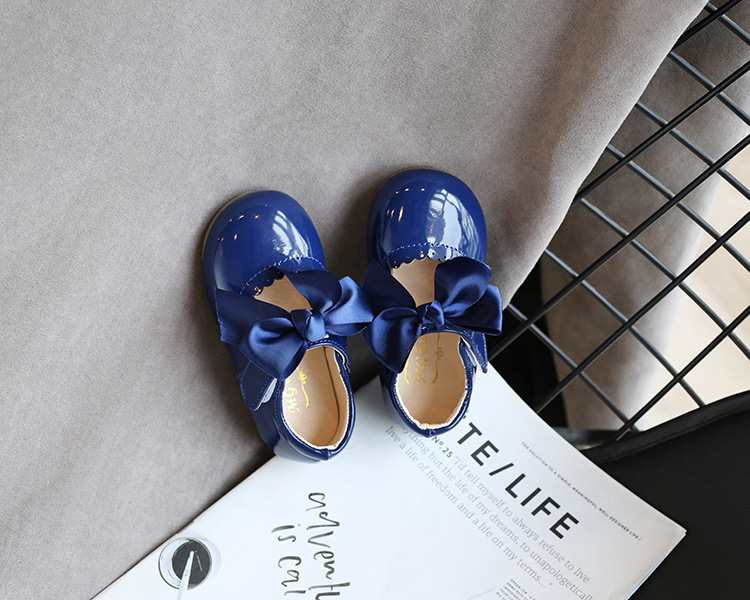 Mother&Kids Scarpe piccole in pelle per bambine Scarpe con fiocco in pelle brillante per bambine Scarpe da ballo per palcoscenico e asilo_voghion.com