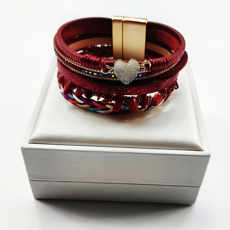 Multi Layer Fashionable Peach Heart Crushed Stone Leather Bracelet, Ladies' Magnetic Buckle Batch_voghion.com