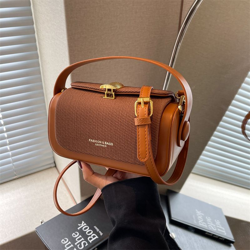 Hochwertige Luxusbox für Damen 2024, neue Nischenmode-Handtasche, kleine quadratische Umhängetasche mit einer Schulter_voghion.com